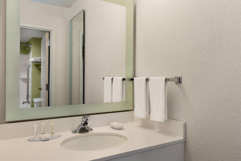 SpringHill Suites Boca Raton Image 10